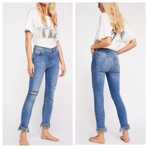Free People Great Heights Distressed Fringe Hem Mid Rise Skinny Jeans Size 30